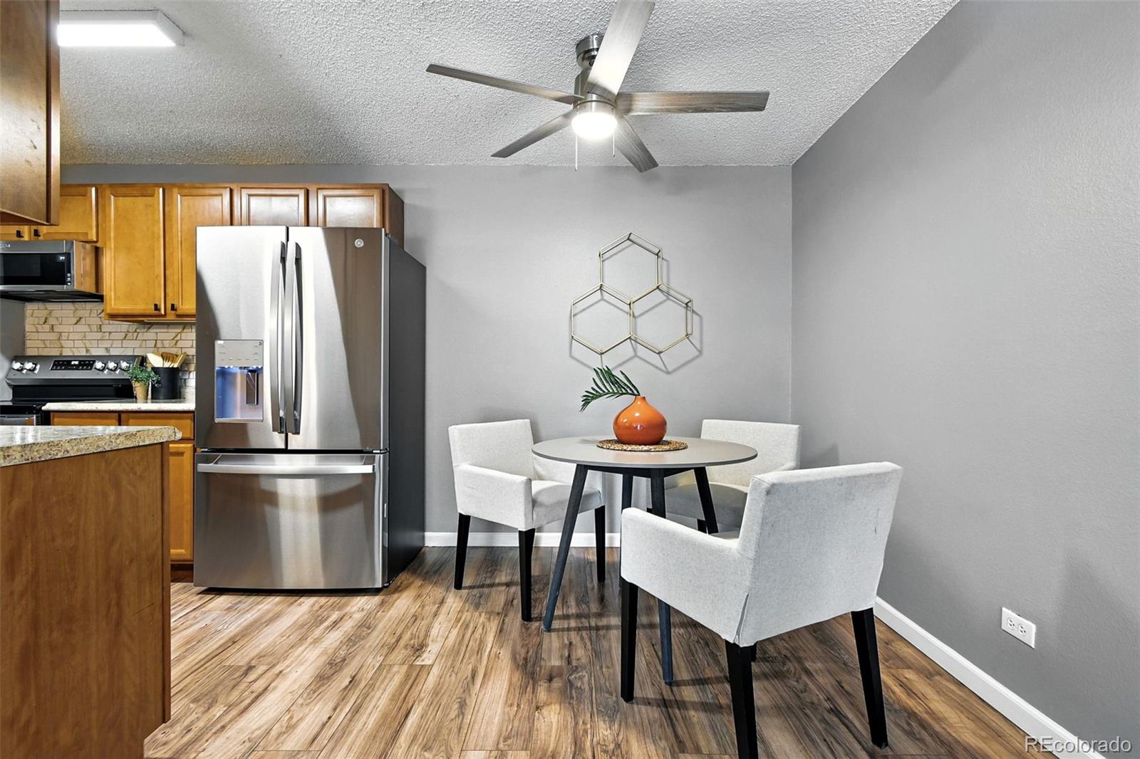MLS Image #14 for 2375 s linden court,denver, Colorado