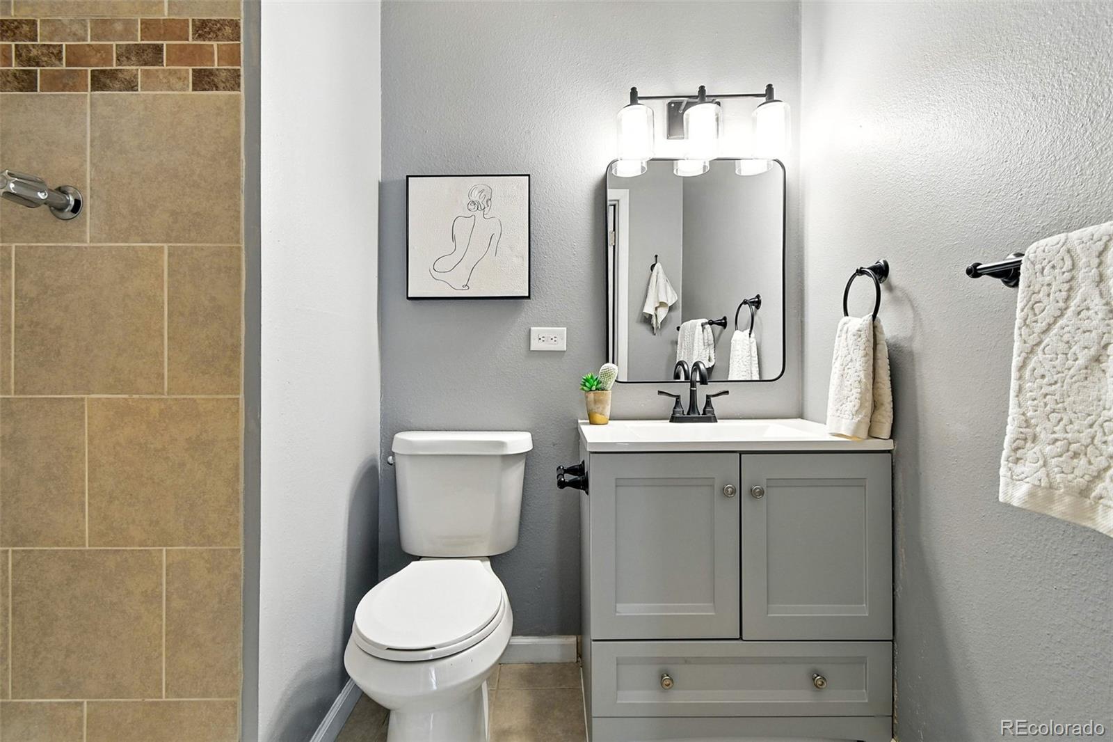 MLS Image #19 for 2375 s linden court,denver, Colorado