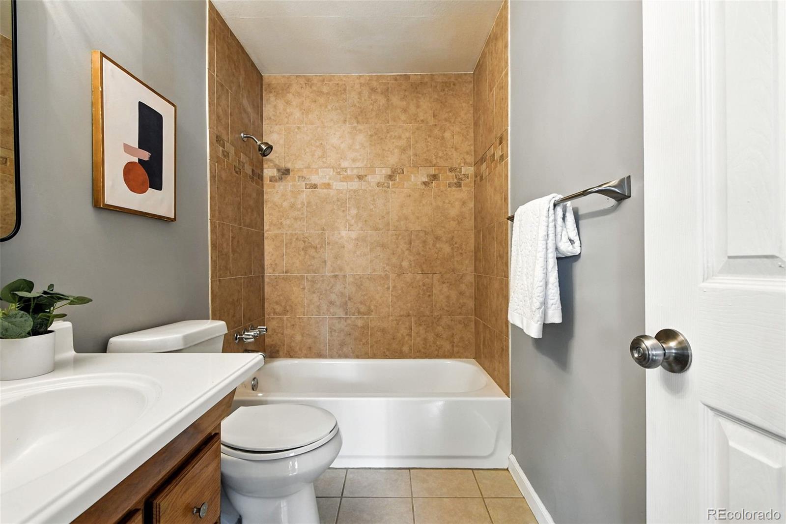 MLS Image #21 for 2375 s linden court,denver, Colorado