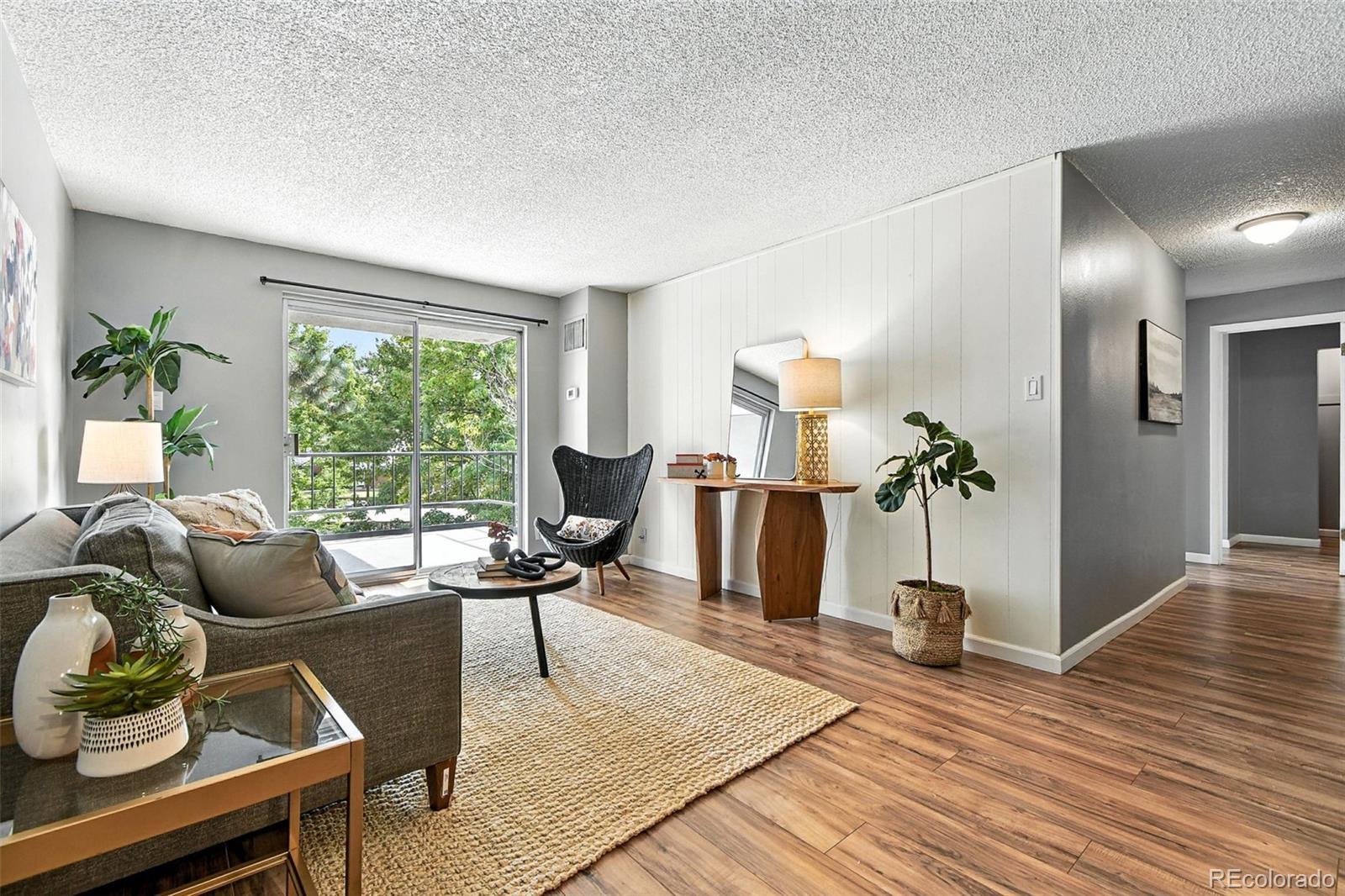 MLS Image #7 for 2375 s linden court,denver, Colorado