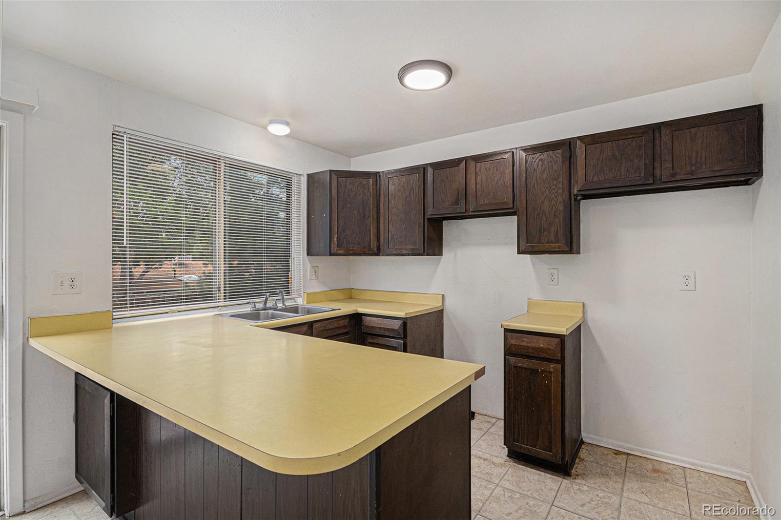 MLS Image #2 for 2832 s mobile street,aurora, Colorado