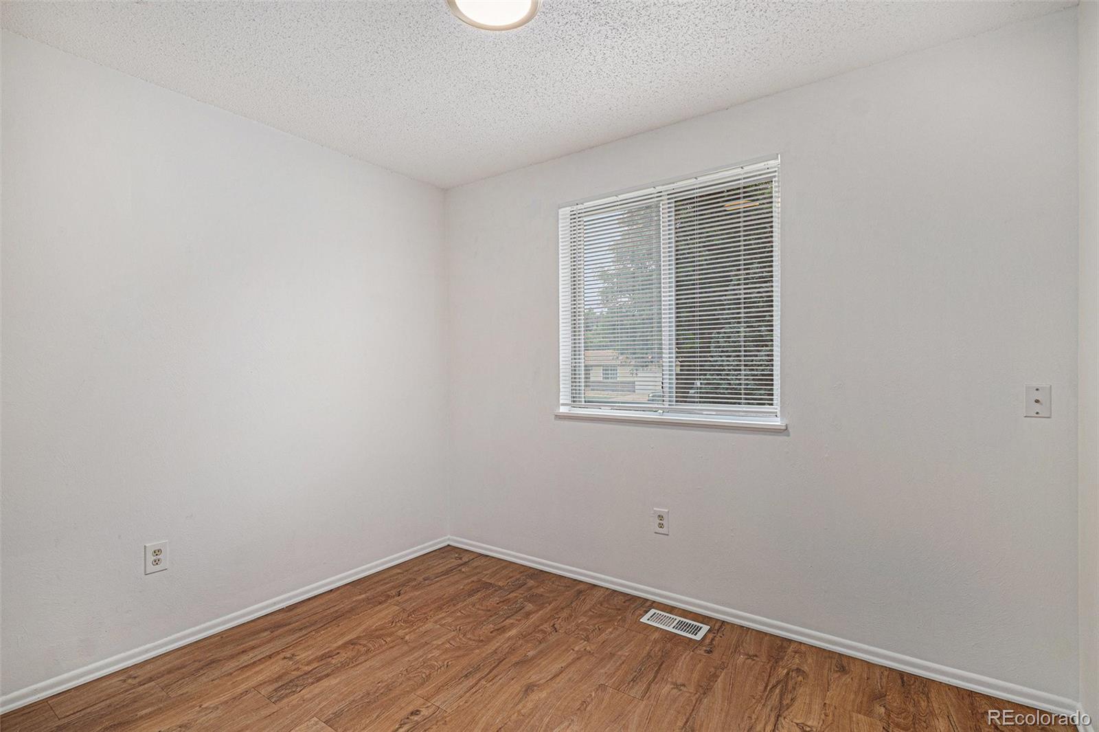 MLS Image #5 for 2832 s mobile street,aurora, Colorado