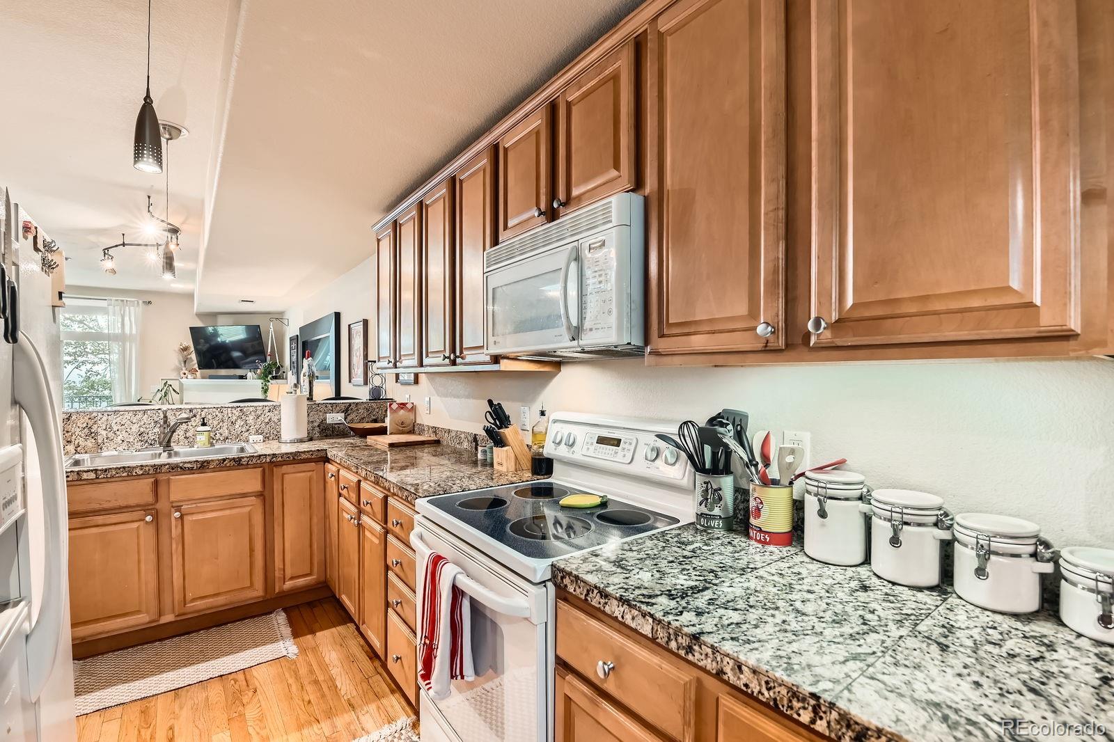 MLS Image #12 for 3030  wyandot street,denver, Colorado