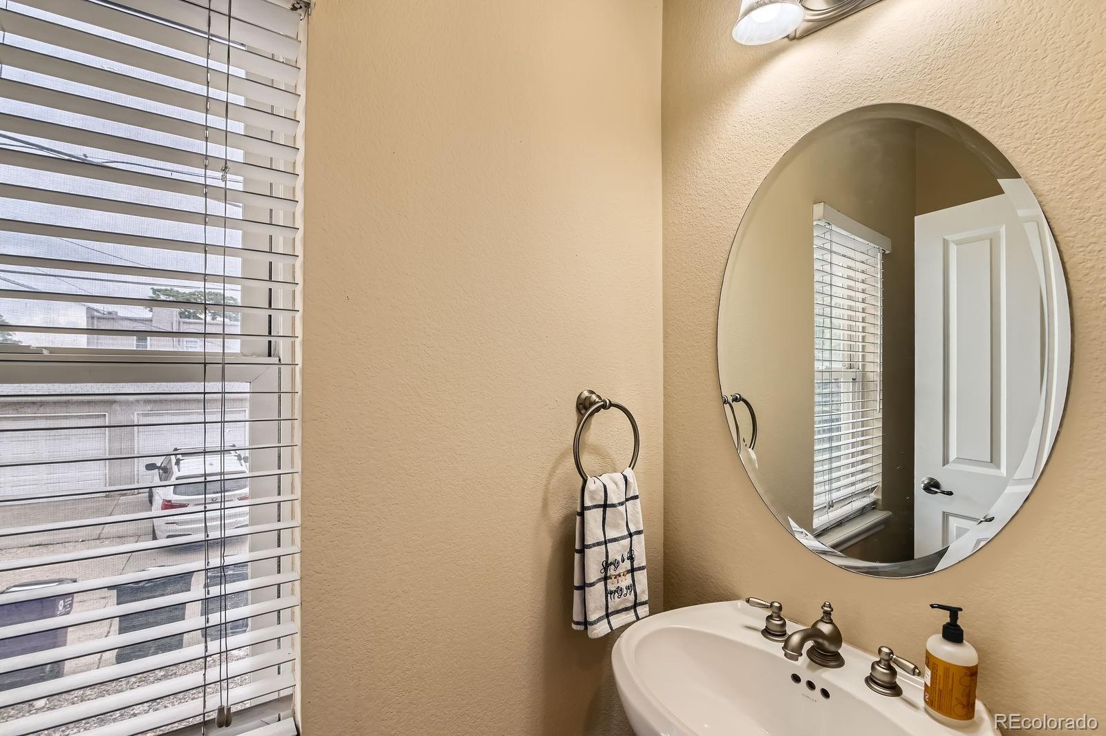 MLS Image #13 for 3030  wyandot street,denver, Colorado