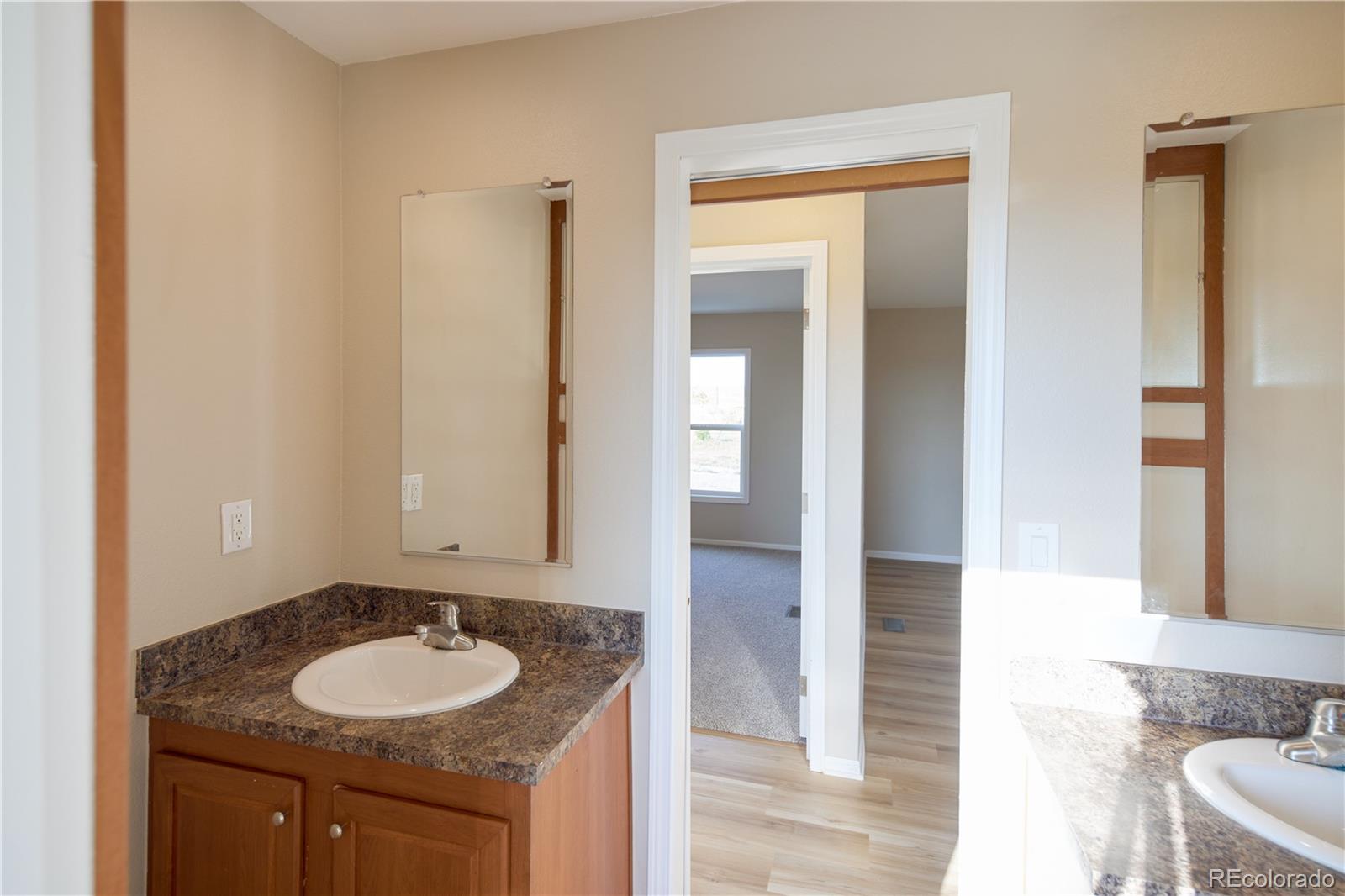 MLS Image #20 for 11595  pass me by road,strasburg, Colorado