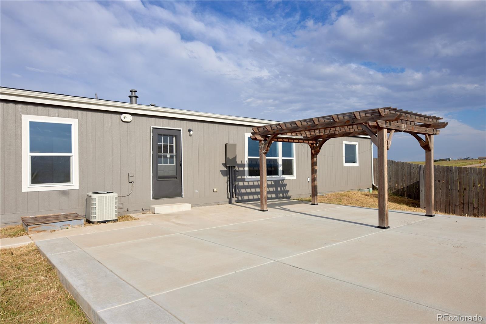 MLS Image #24 for 11595  pass me by road,strasburg, Colorado