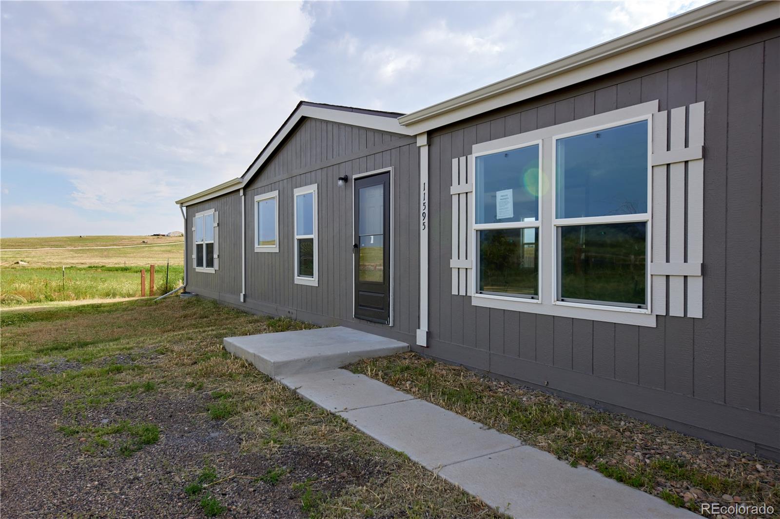 MLS Image #26 for 11595  pass me by road,strasburg, Colorado