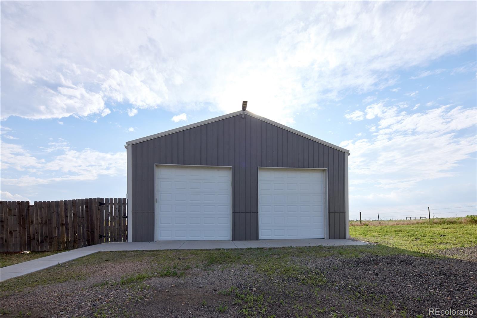 MLS Image #27 for 11595  pass me by road,strasburg, Colorado