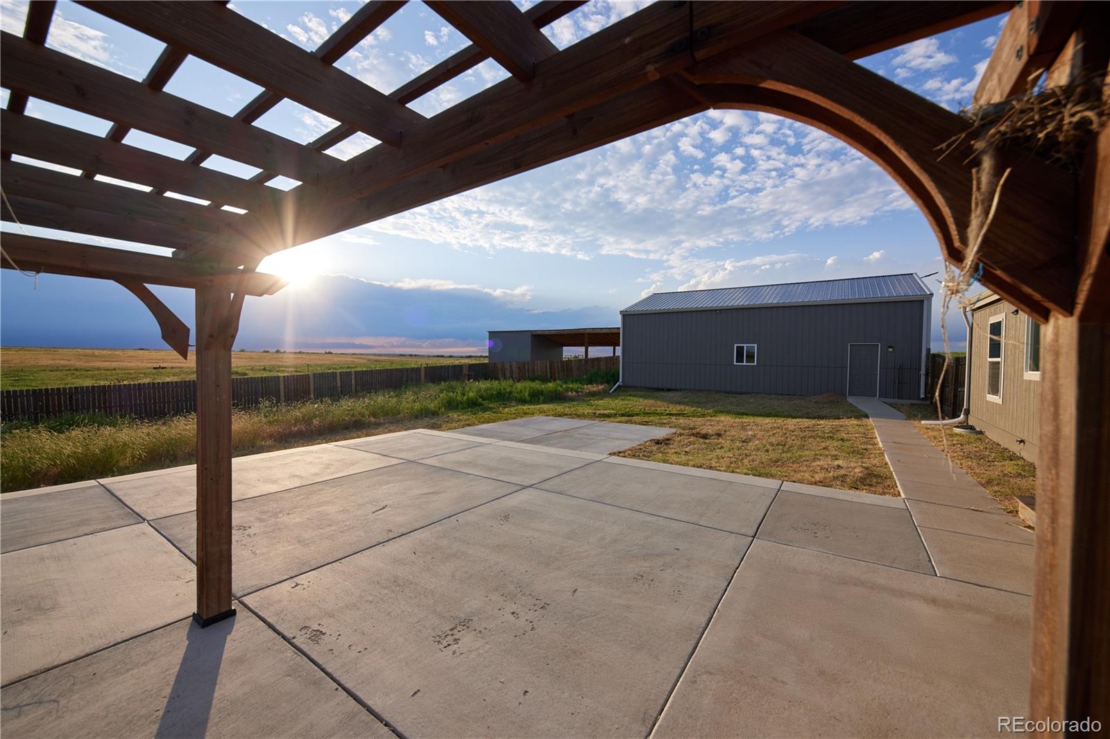 MLS Image #31 for 11595  pass me by road,strasburg, Colorado