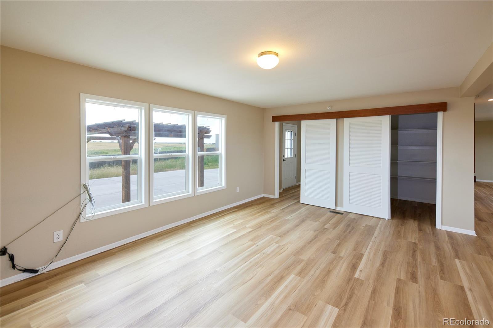 MLS Image #7 for 11595  pass me by road,strasburg, Colorado