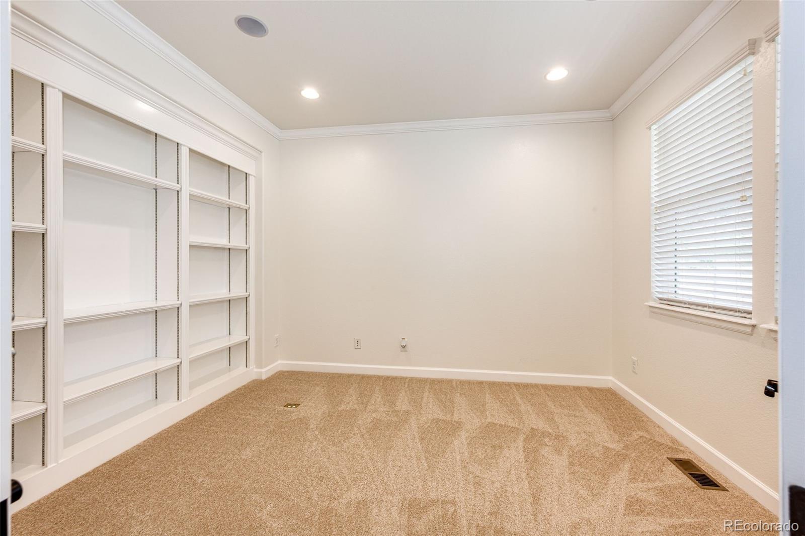 MLS Image #10 for 6528 s kewaunee way,aurora, Colorado