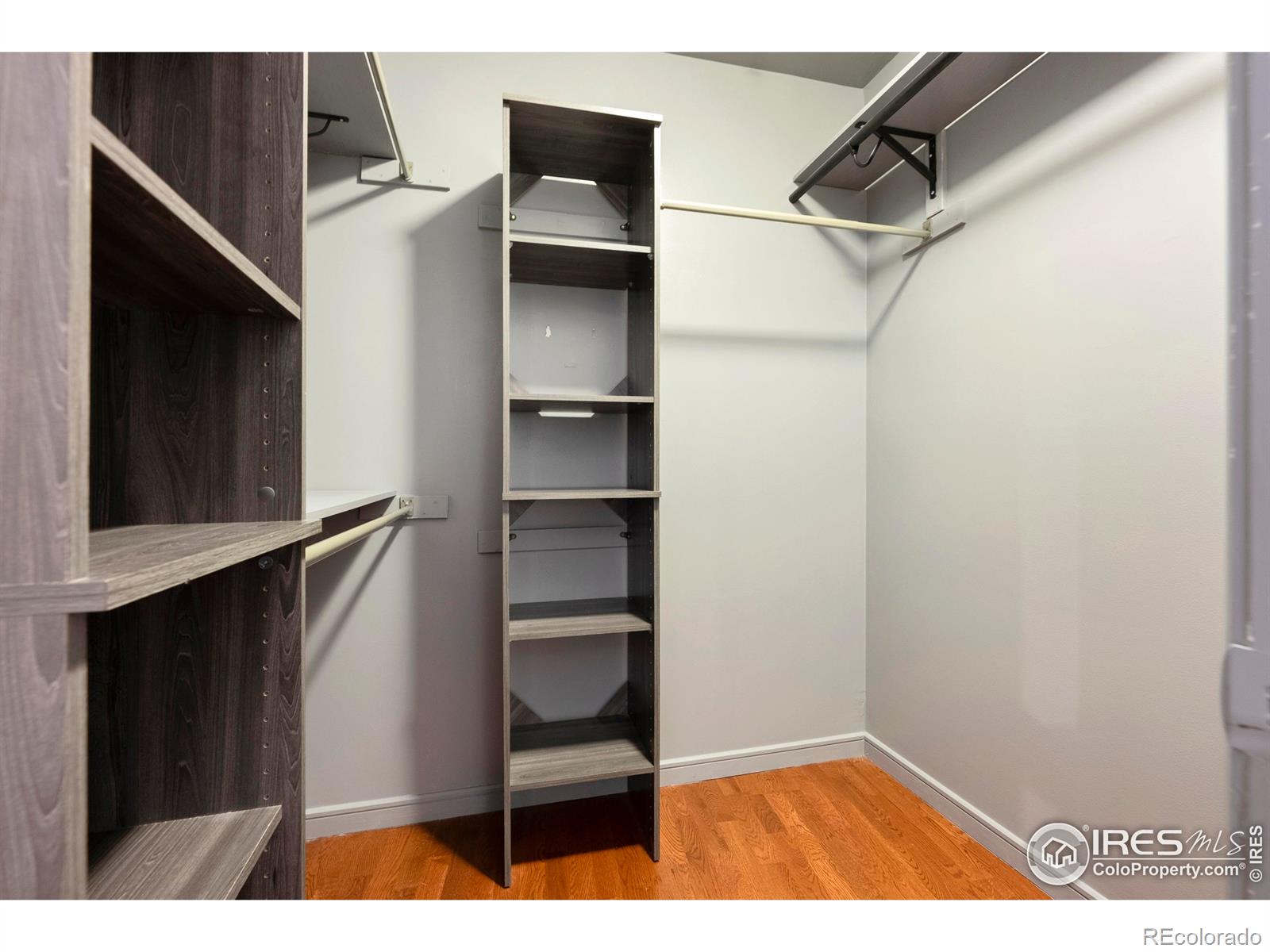 MLS Image #18 for 2958  syracuse street,denver, Colorado