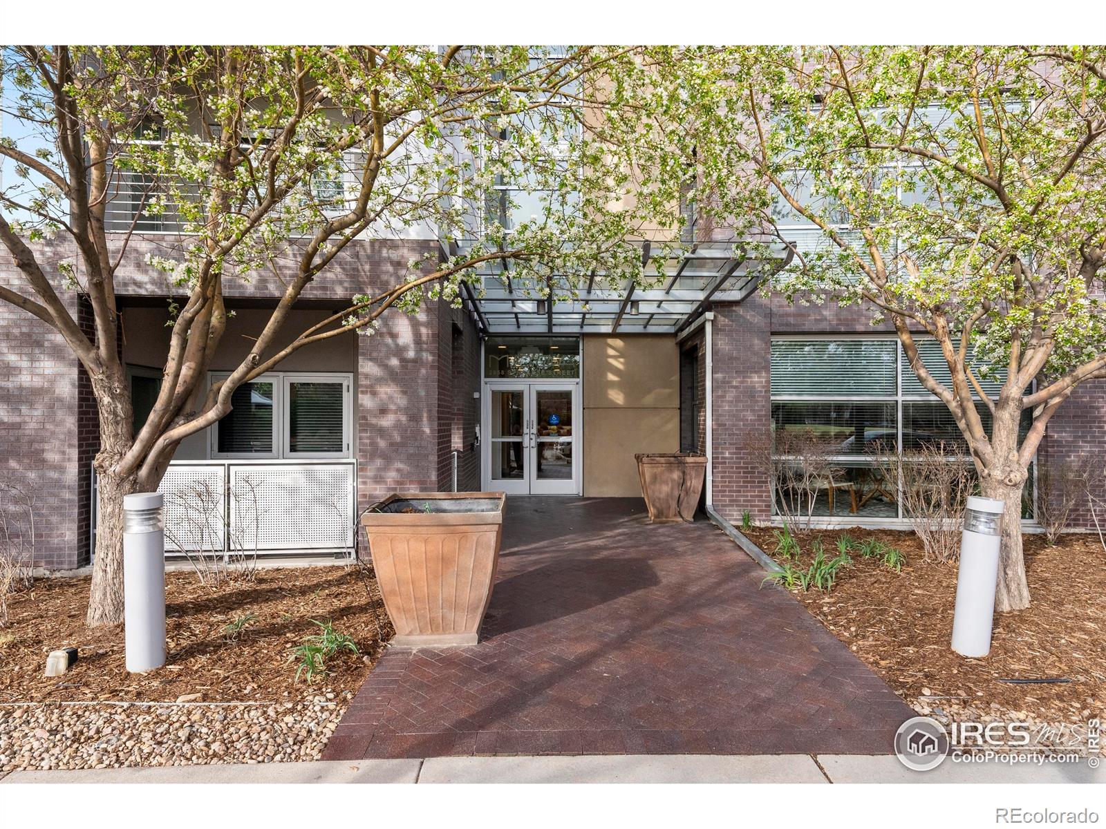 MLS Image #21 for 2958  syracuse street,denver, Colorado