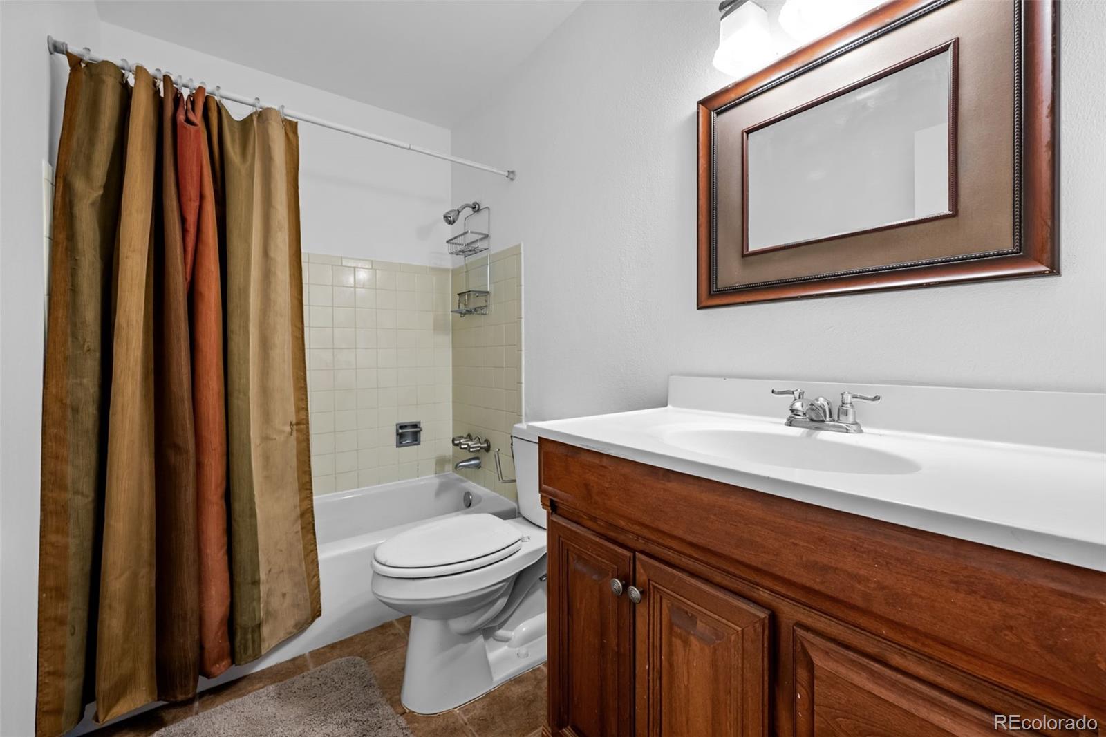 MLS Image #16 for 3975 s boston street,denver, Colorado