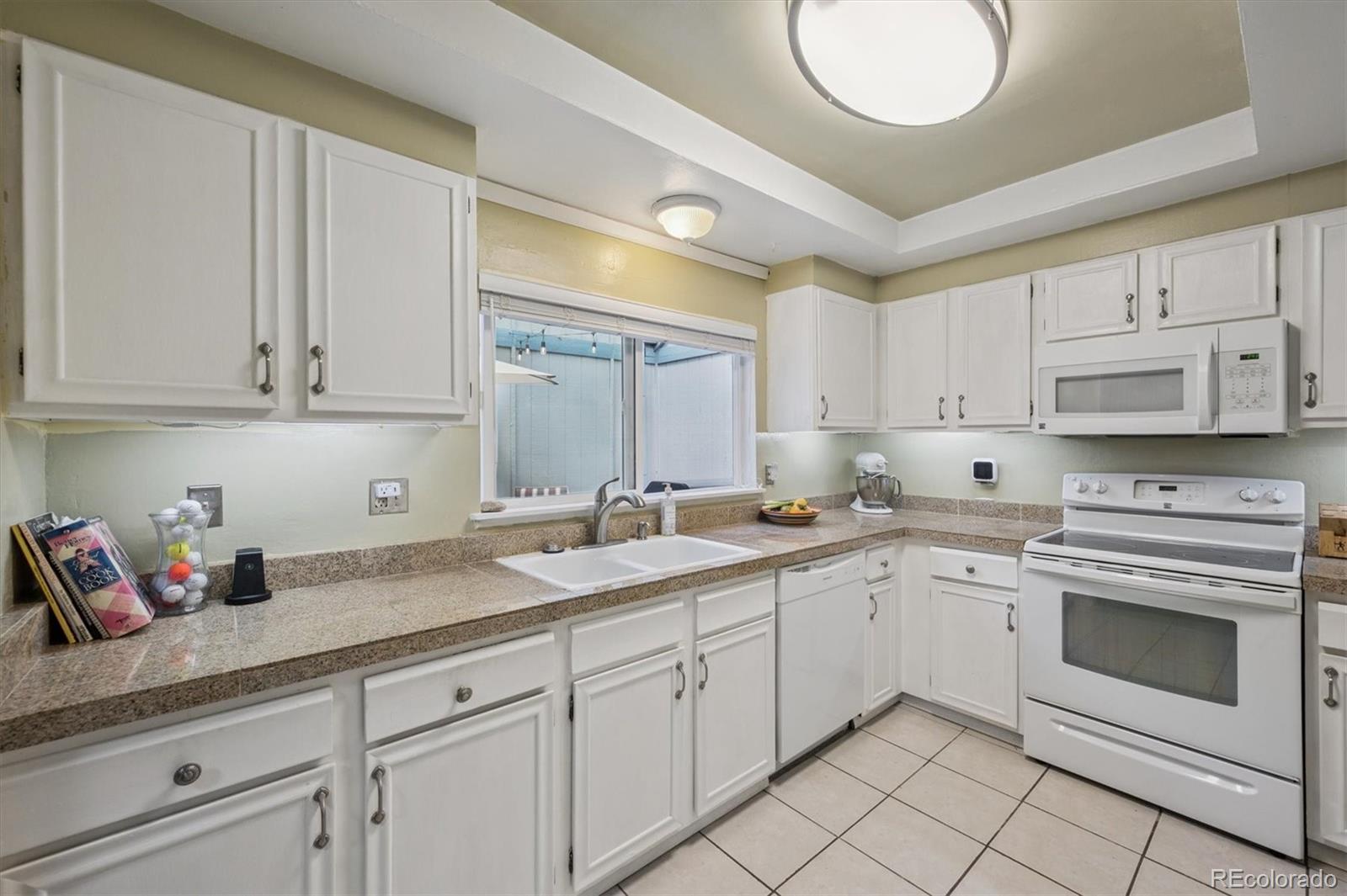 MLS Image #9 for 2458 s victor street,aurora, Colorado
