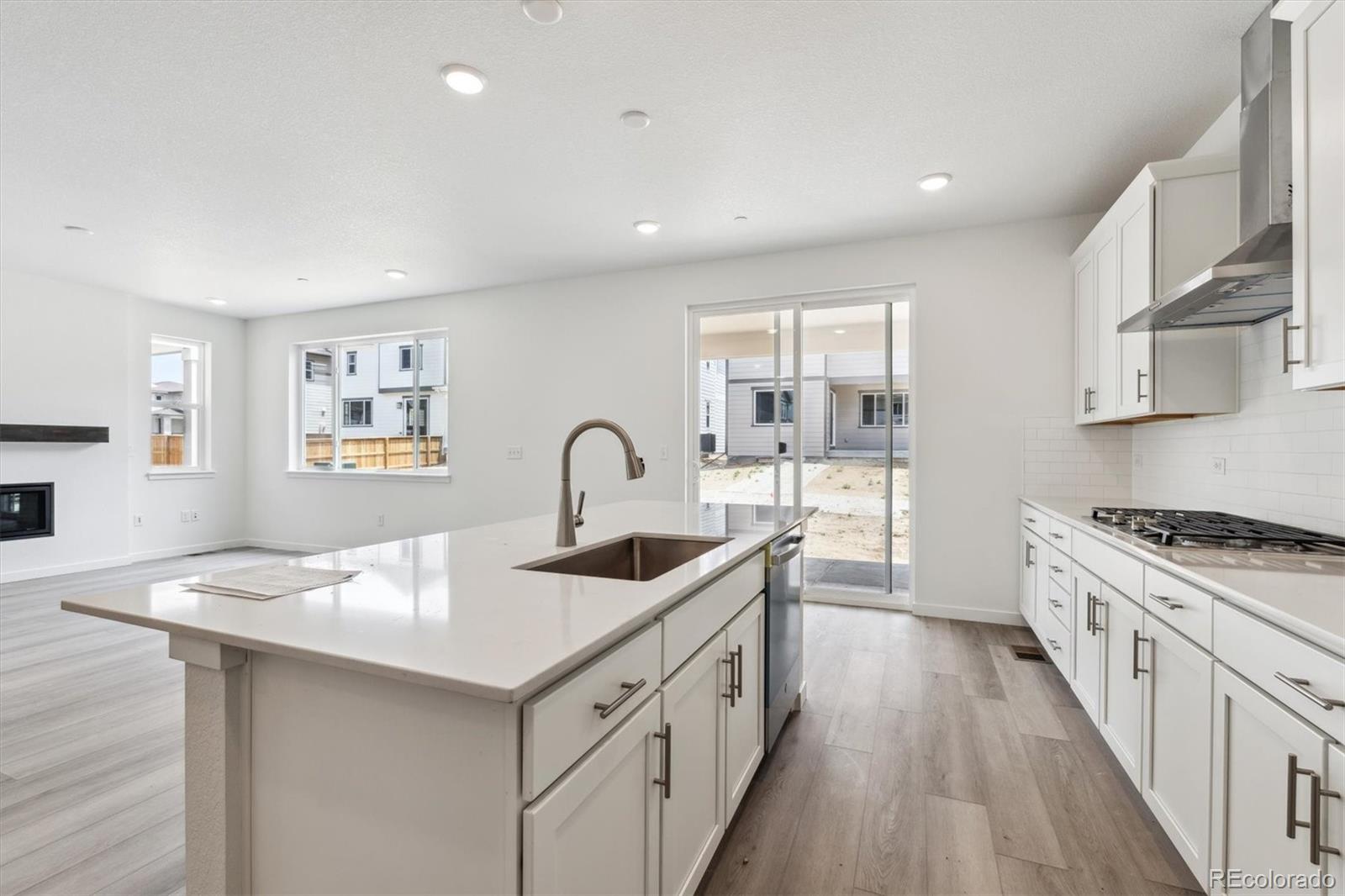 MLS Image #10 for 9266  telluride court,commerce city, Colorado