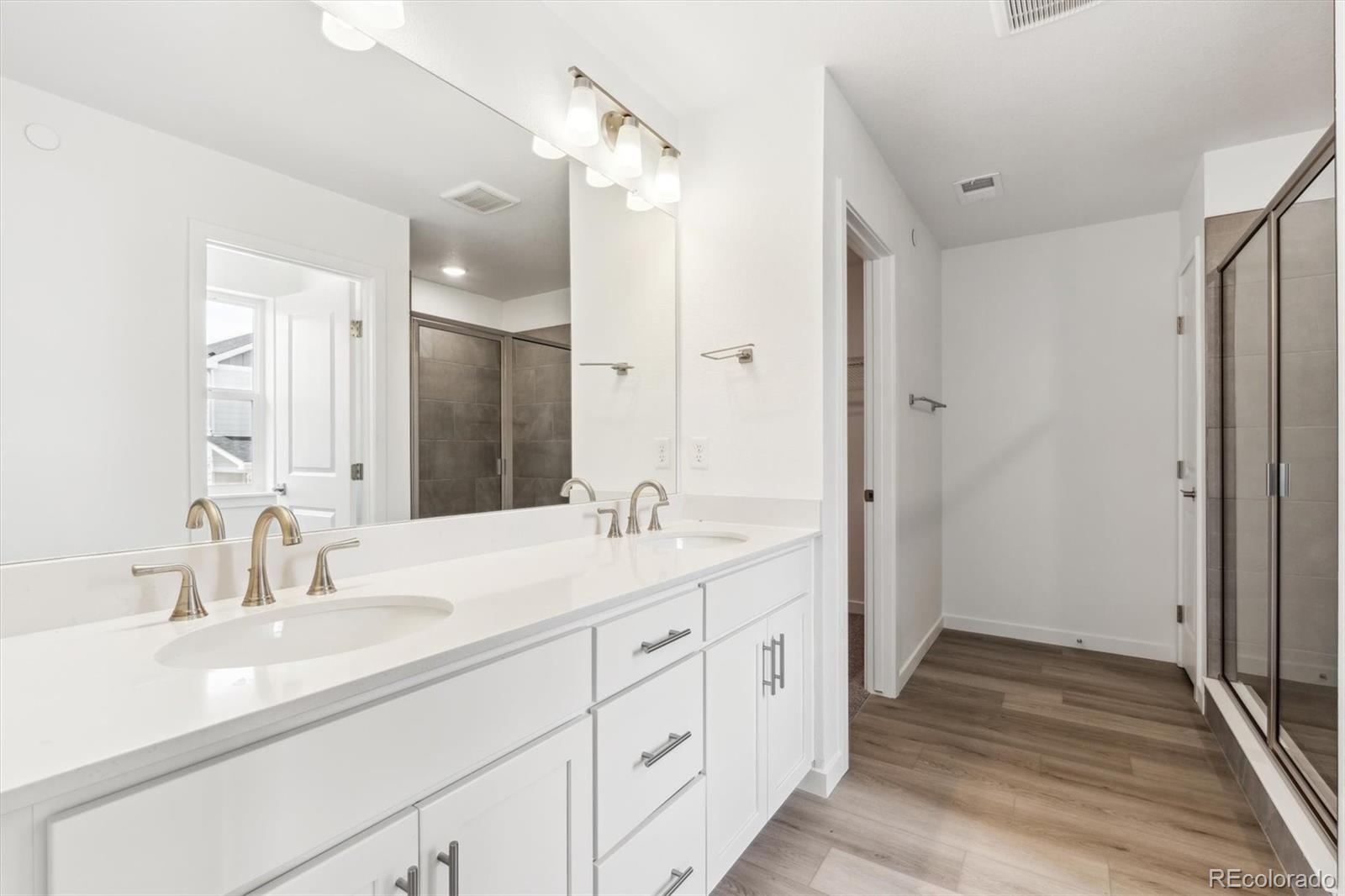 MLS Image #14 for 9266  telluride court,commerce city, Colorado