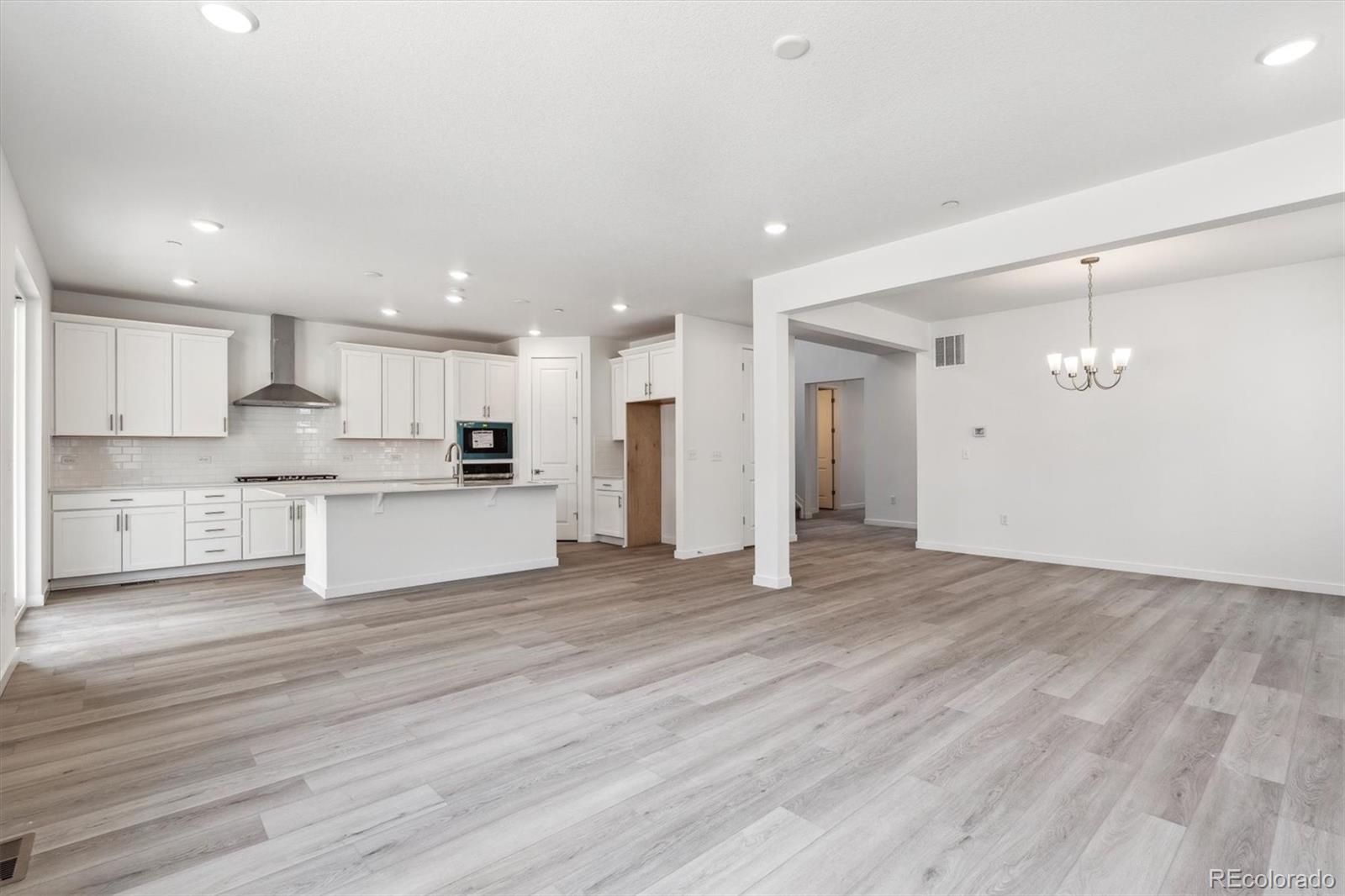 MLS Image #4 for 9266  telluride court,commerce city, Colorado