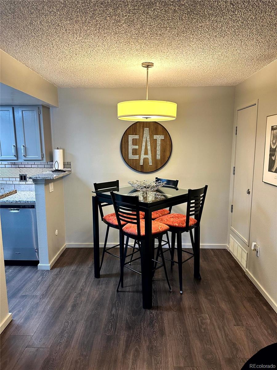 MLS Image #11 for 4400 s quebec street,denver, Colorado
