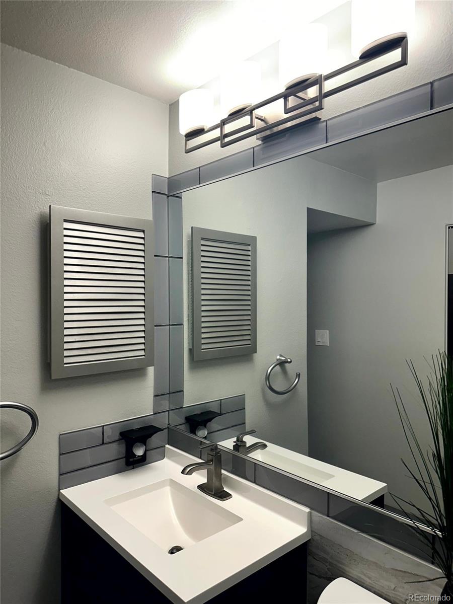 MLS Image #31 for 4400 s quebec street,denver, Colorado