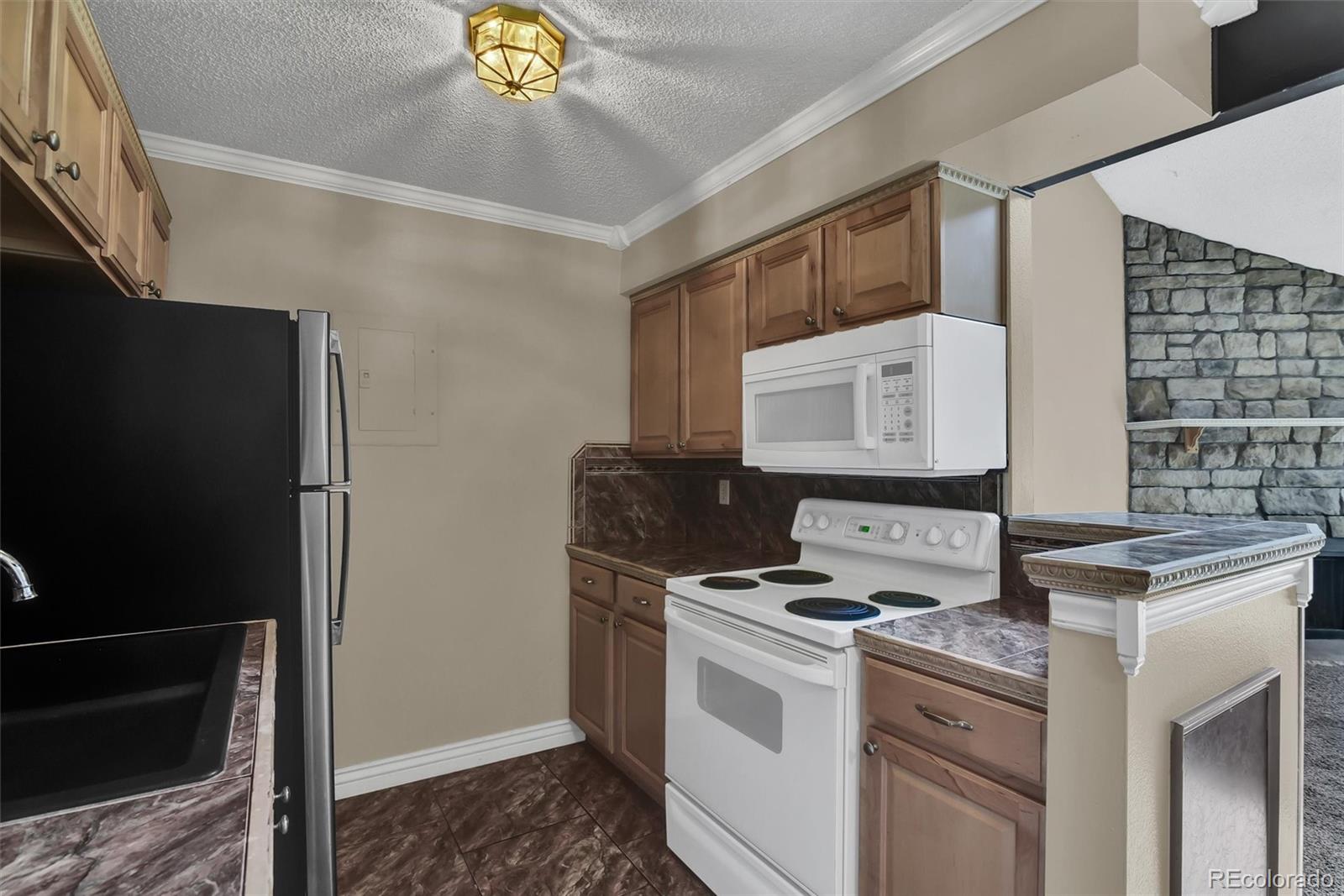 MLS Image #10 for 10150 e virginia avenue 14-207,denver, Colorado