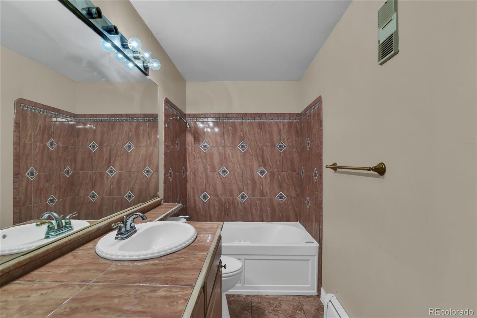MLS Image #12 for 10150 e virginia avenue 14-207,denver, Colorado