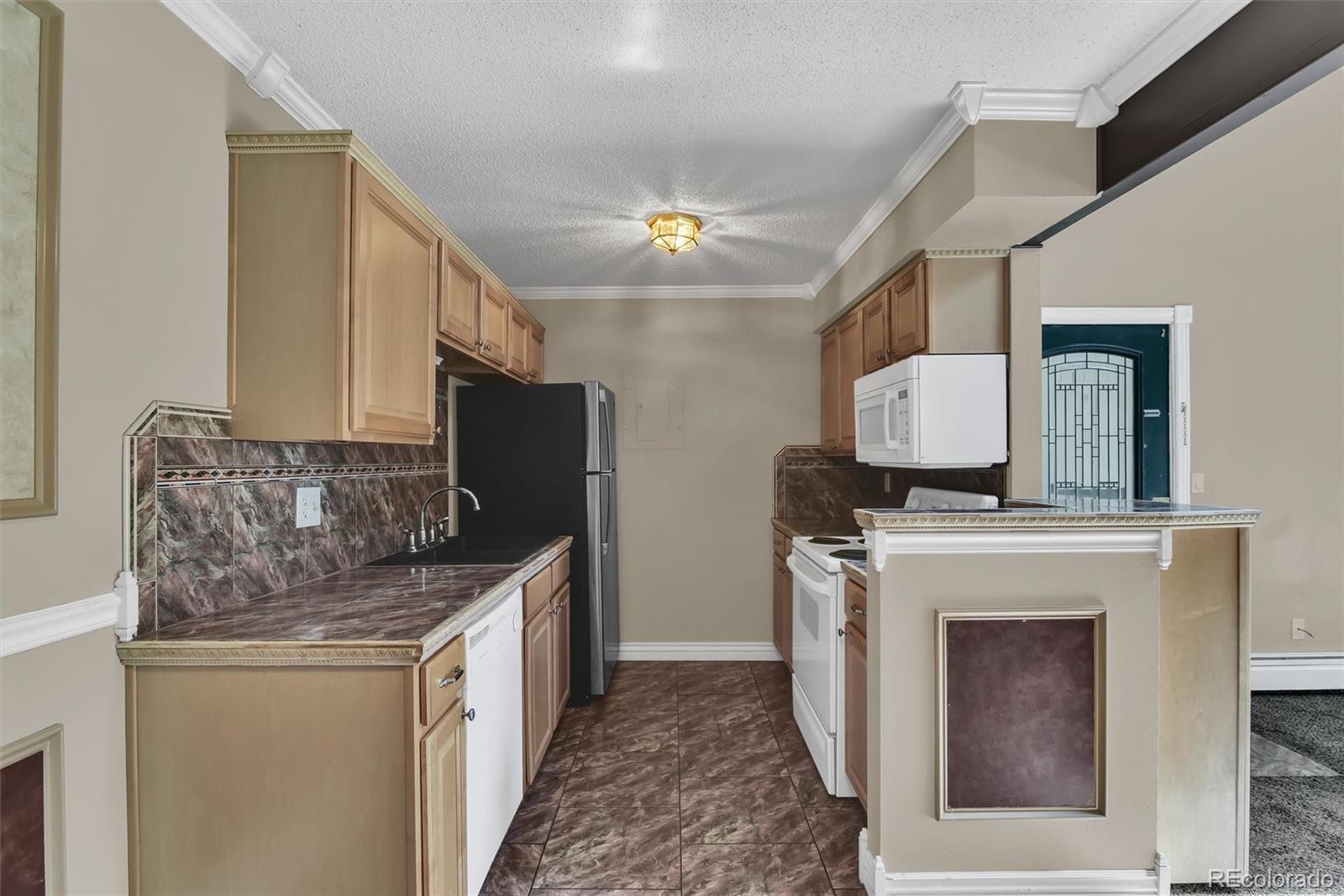 MLS Image #8 for 10150 e virginia avenue 14-207,denver, Colorado