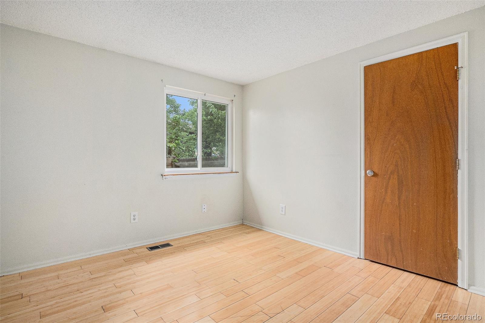 MLS Image #5 for 2750 s rifle street,aurora, Colorado