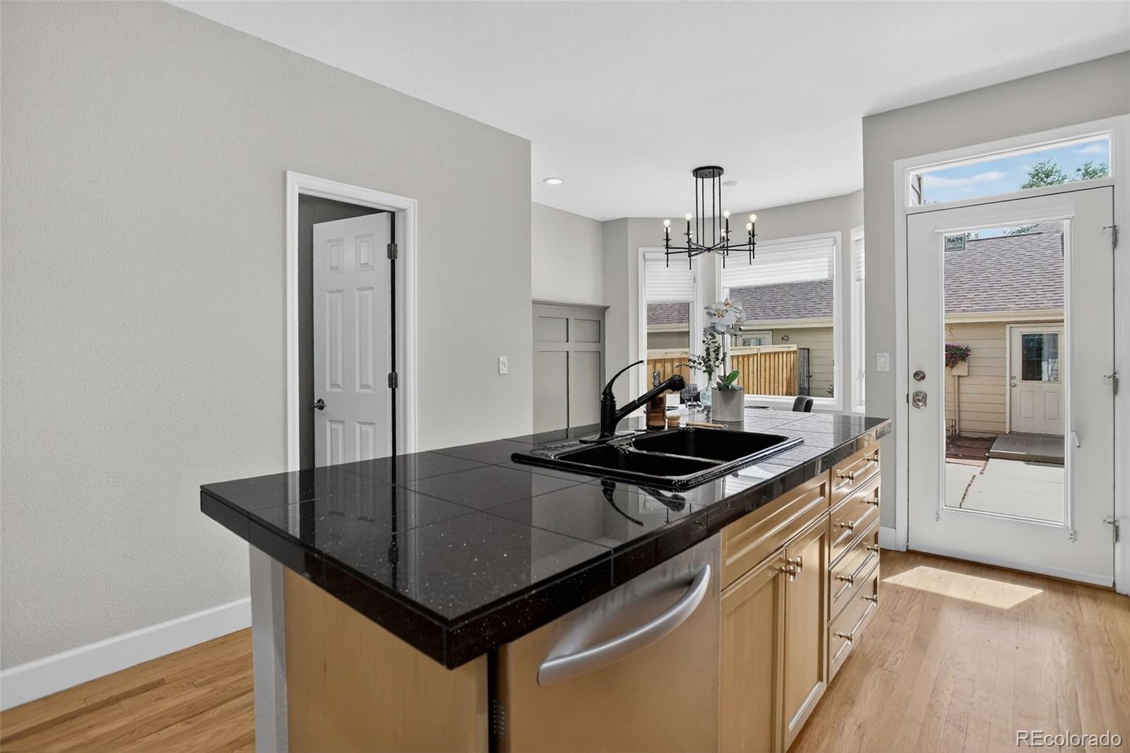 MLS Image #9 for 174 s garfield street,denver, Colorado