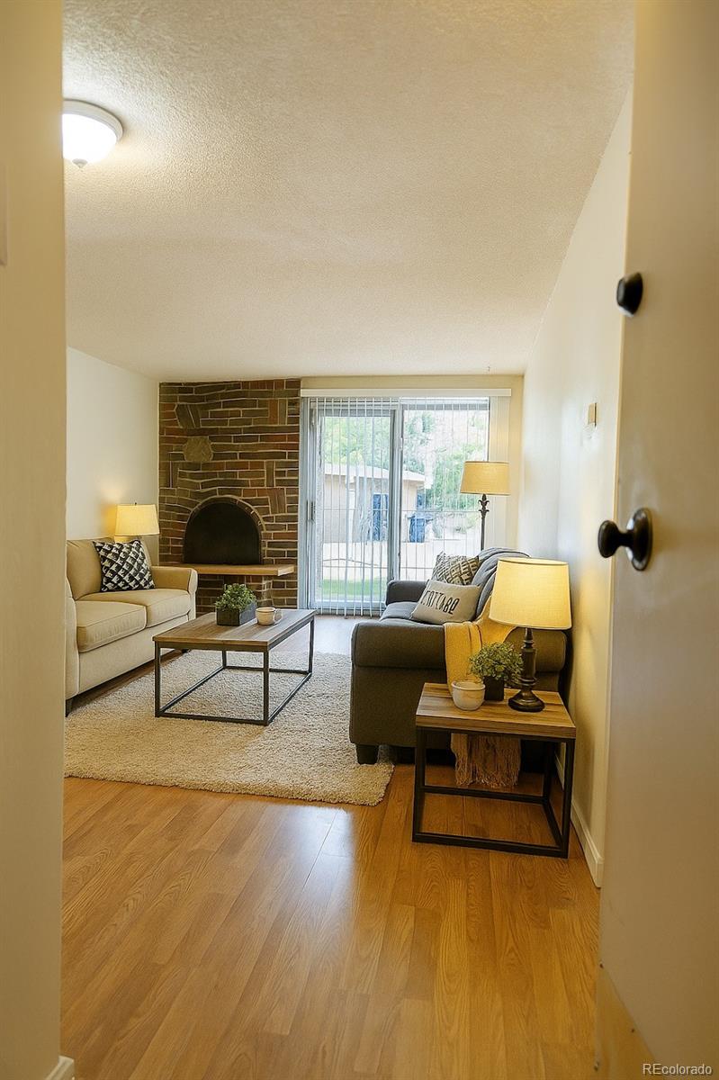 MLS Image #4 for 1302 s parker road,denver, Colorado