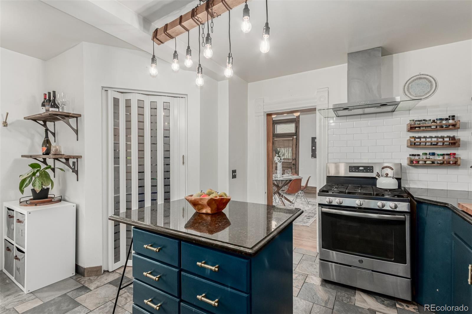 MLS Image #14 for 2719 w 32nd avenue,denver, Colorado