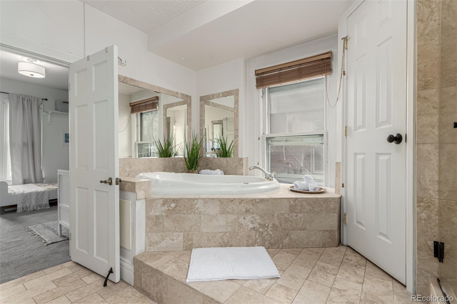 MLS Image #21 for 2719 w 32nd avenue,denver, Colorado