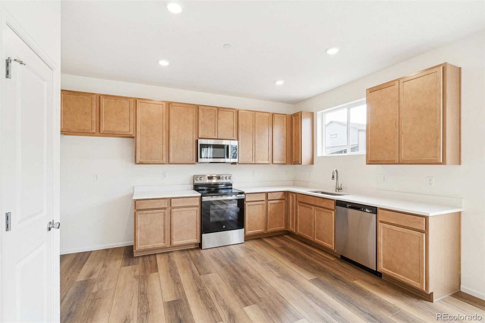 MLS Image #11 for 13402 e 110th way,commerce city, Colorado