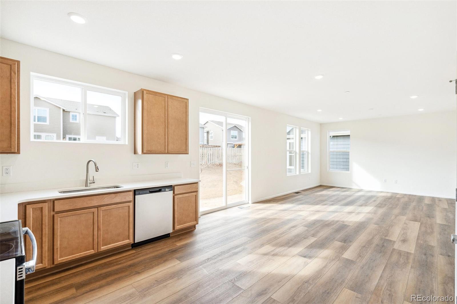 MLS Image #14 for 13402 e 110th way,commerce city, Colorado