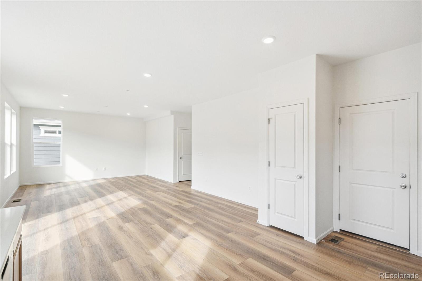 MLS Image #15 for 13402 e 110th way,commerce city, Colorado