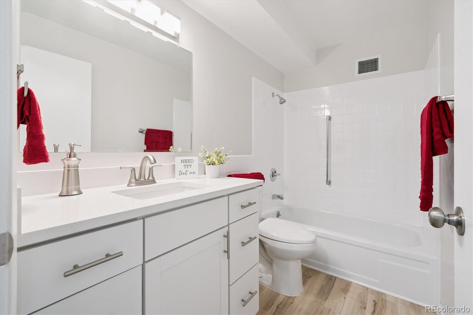 MLS Image #14 for 660 s alton way,denver, Colorado