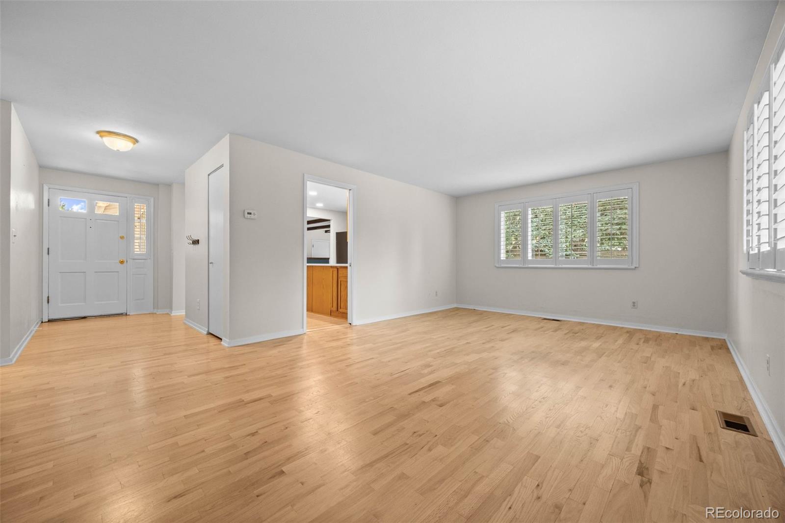 MLS Image #6 for 888 e davies avenue,centennial, Colorado