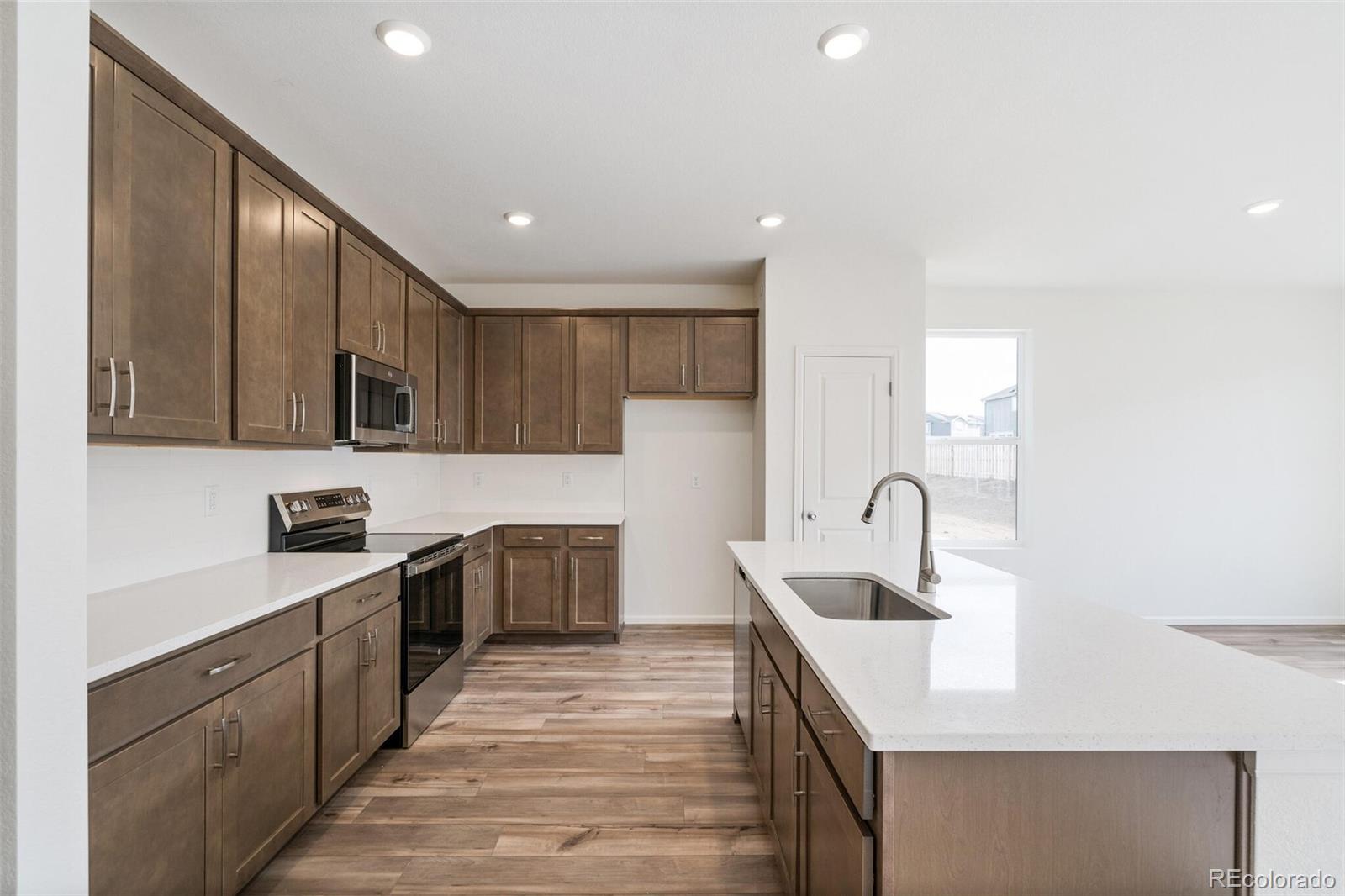 MLS Image #19 for 13412 e 110th way,commerce city, Colorado