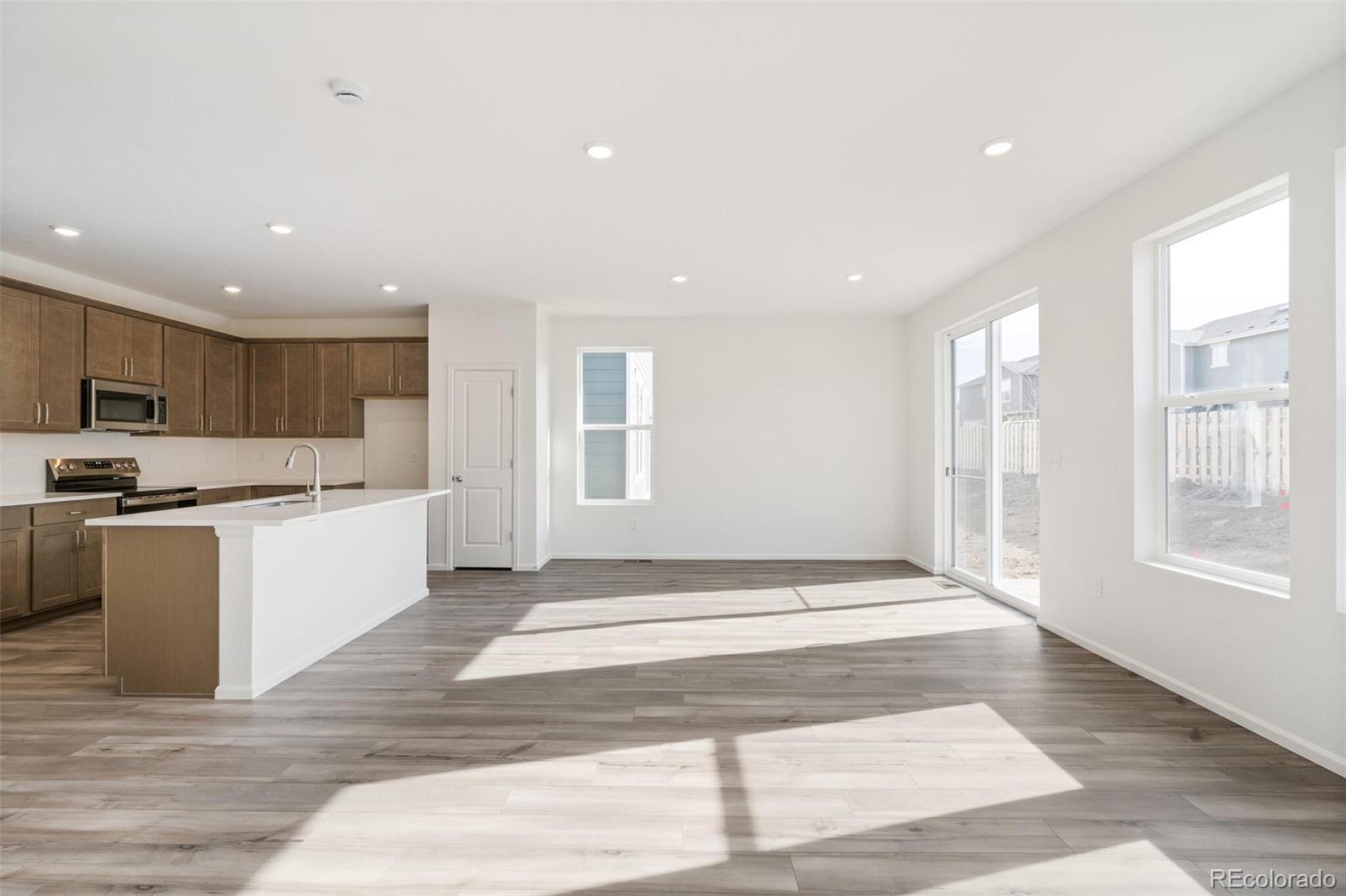 MLS Image #6 for 13412 e 110th way,commerce city, Colorado