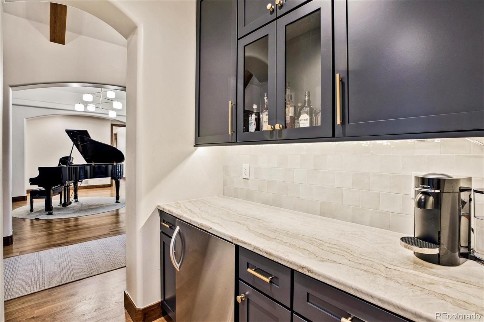 MLS Image #12 for 679  cumberland road,larkspur, Colorado