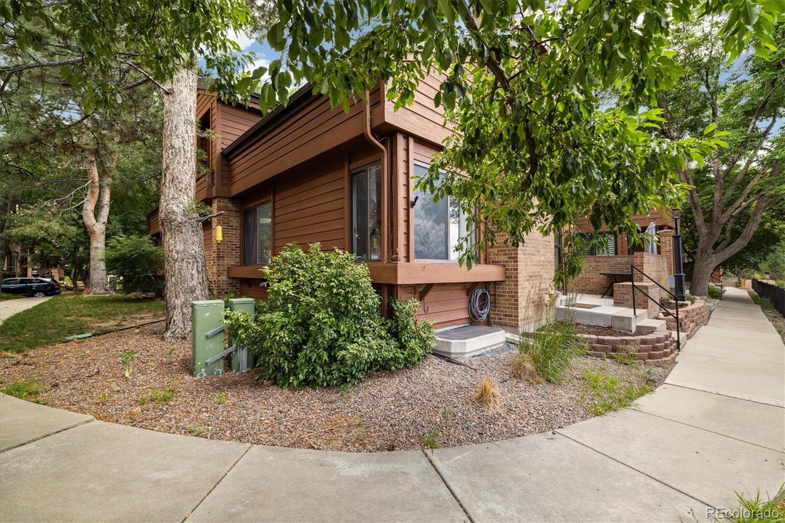 MLS Image #2 for 2685 s dayton way,denver, Colorado