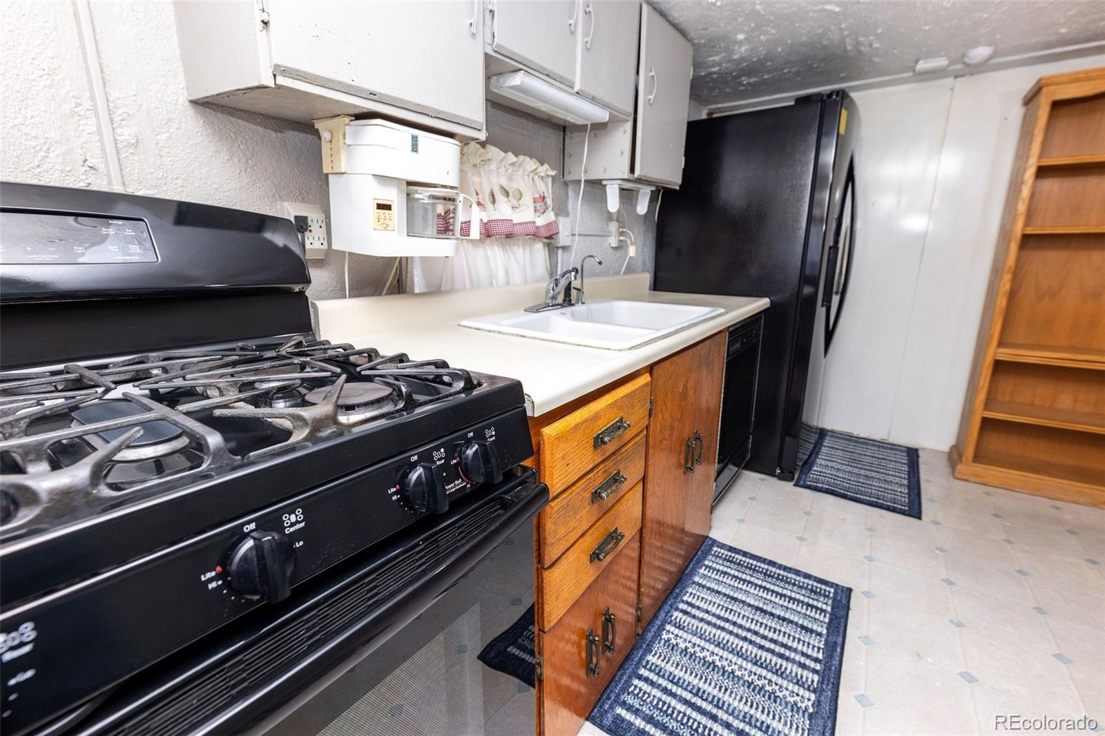 MLS Image #12 for 379  sisneros street,center, Colorado
