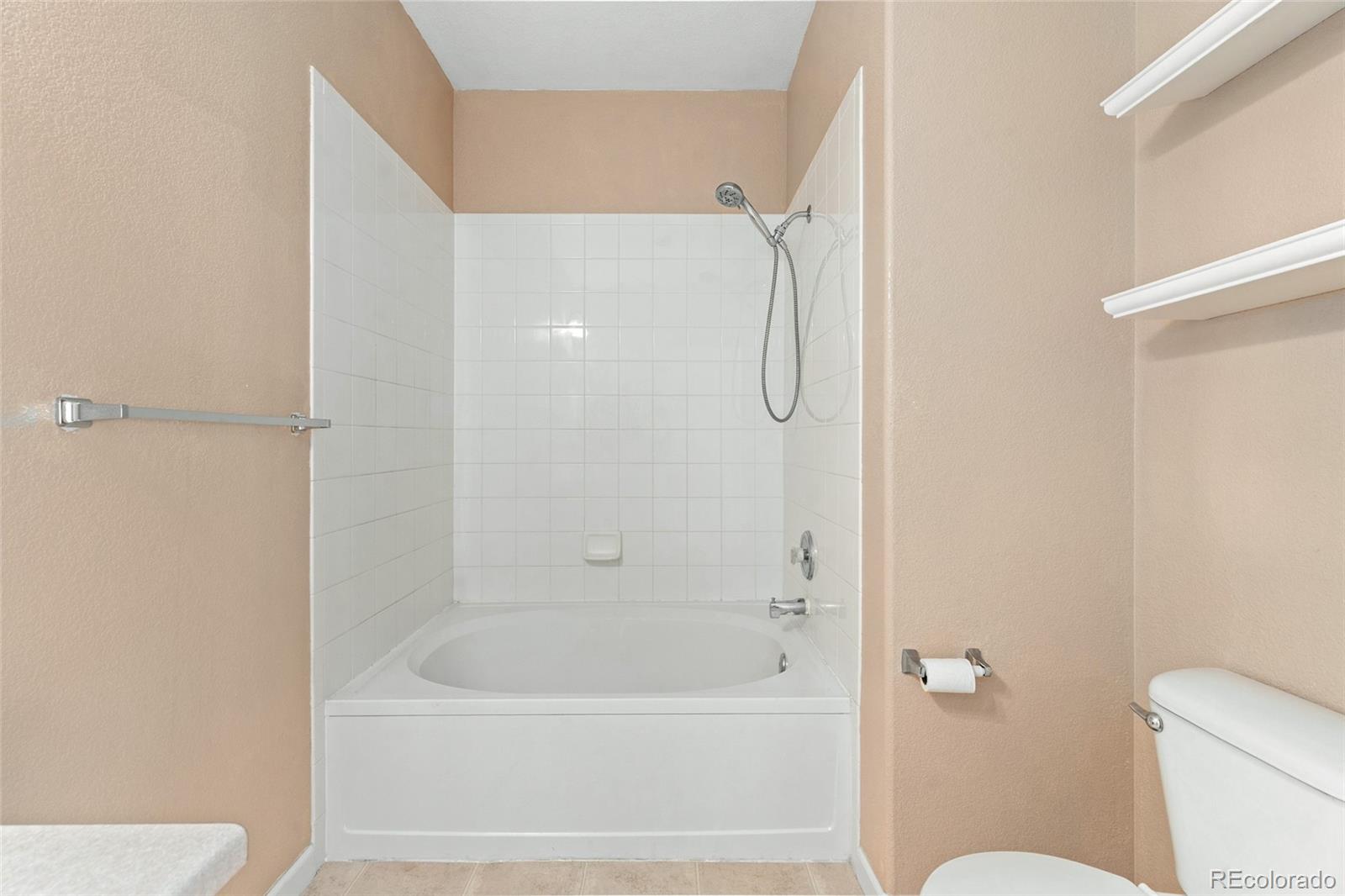 MLS Image #14 for 8427 s hoyt way,littleton, Colorado