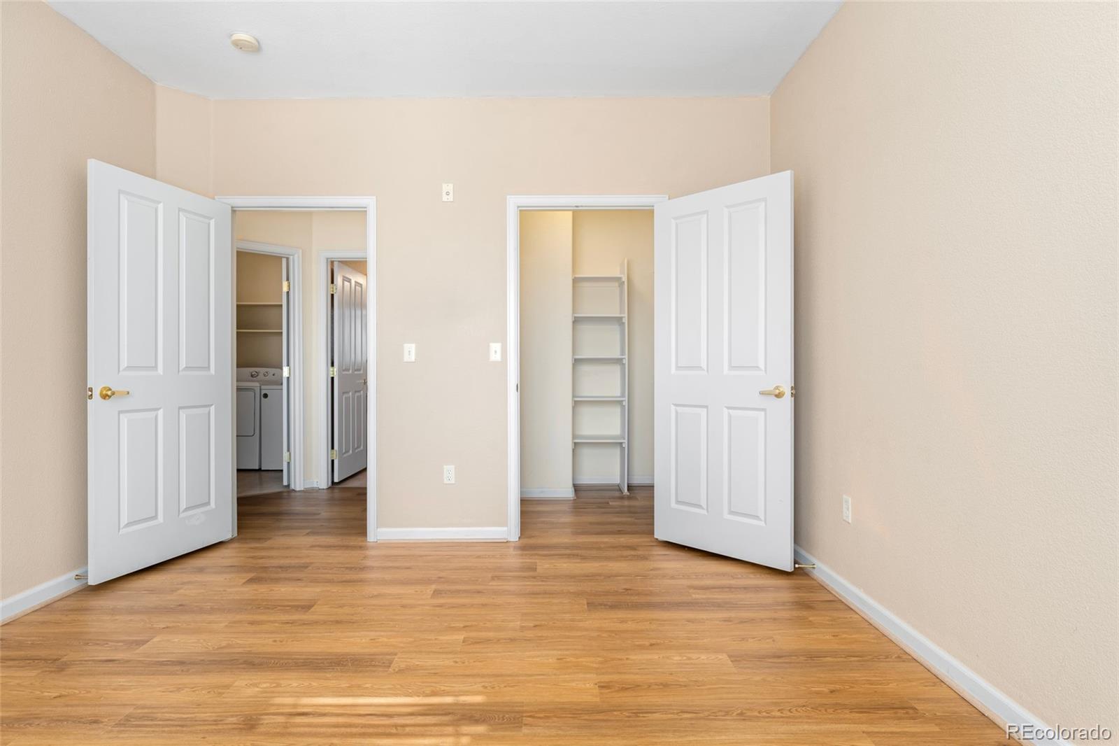 MLS Image #17 for 8427 s hoyt way,littleton, Colorado