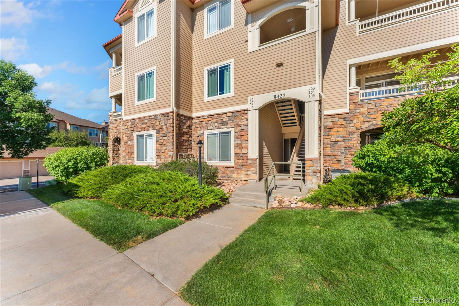 MLS Image #22 for 8427 s hoyt way,littleton, Colorado