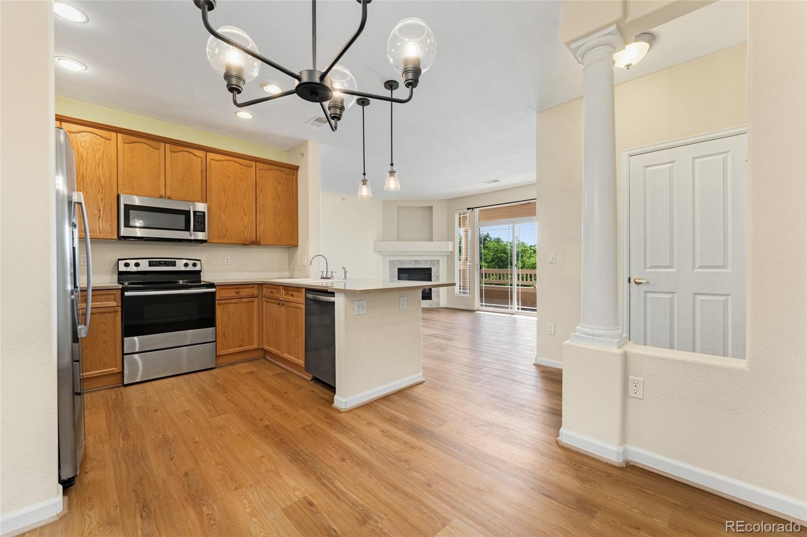 MLS Image #5 for 8427 s hoyt way,littleton, Colorado