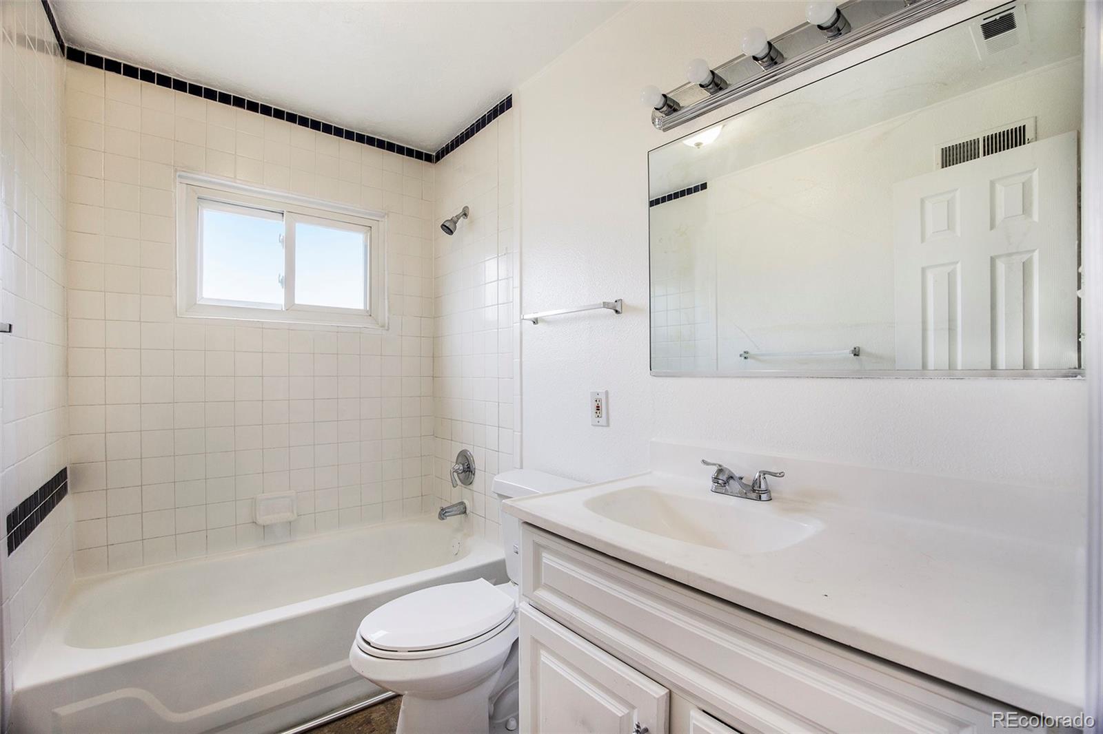 MLS Image #10 for 1303  havana street,aurora, Colorado