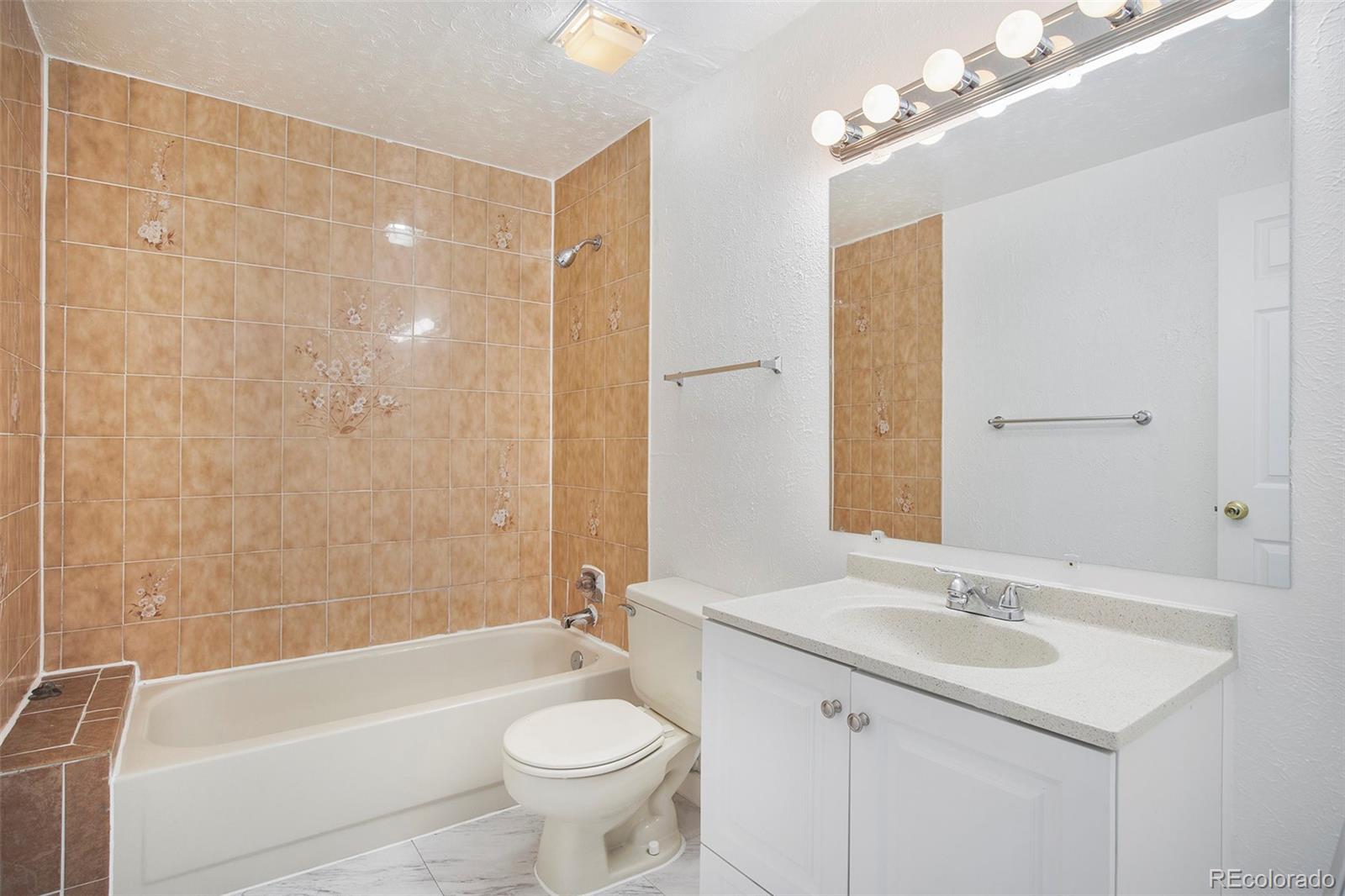 MLS Image #9 for 1303  havana street,aurora, Colorado
