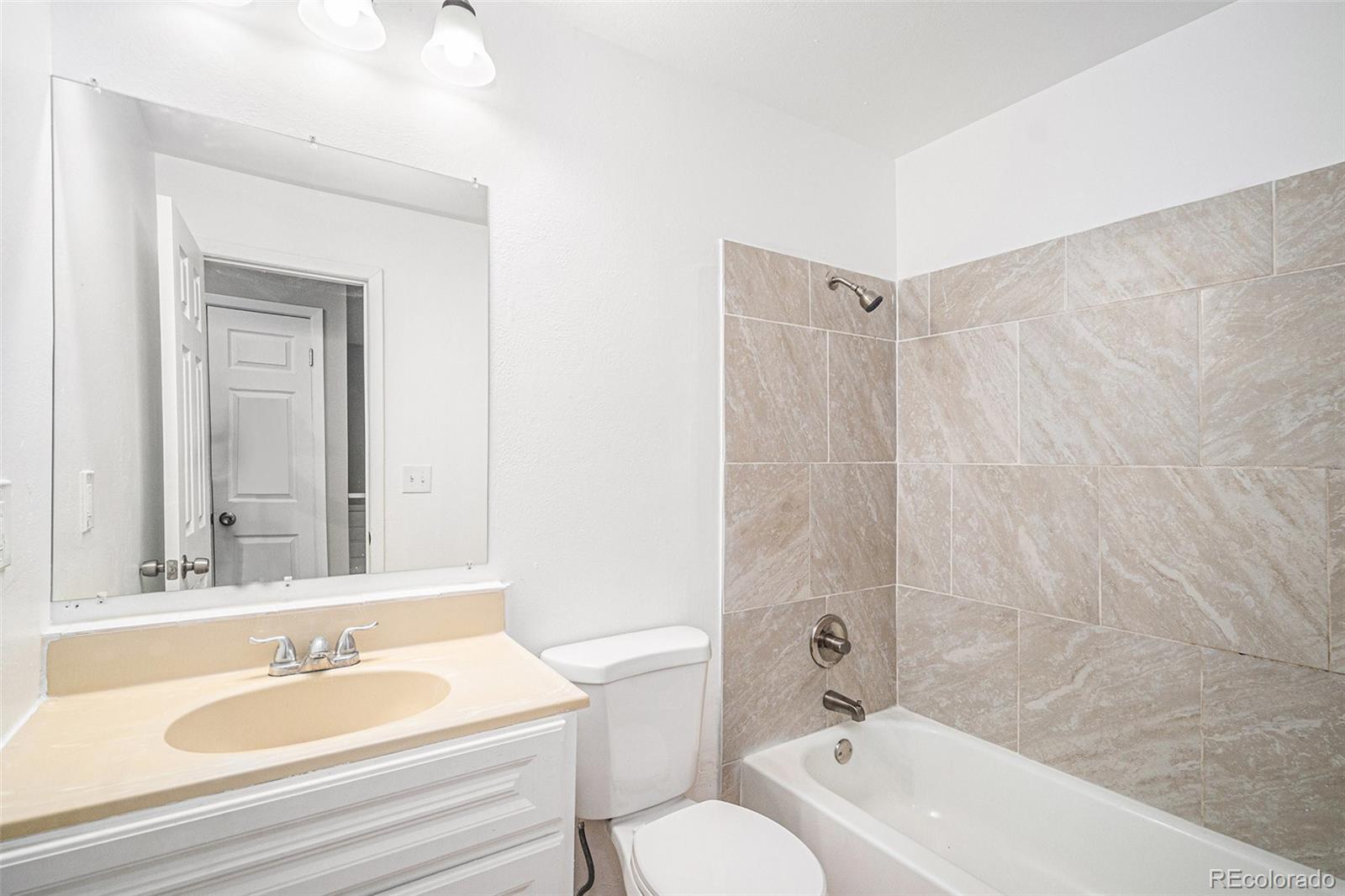 MLS Image #13 for 3246 s nucla street,aurora, Colorado