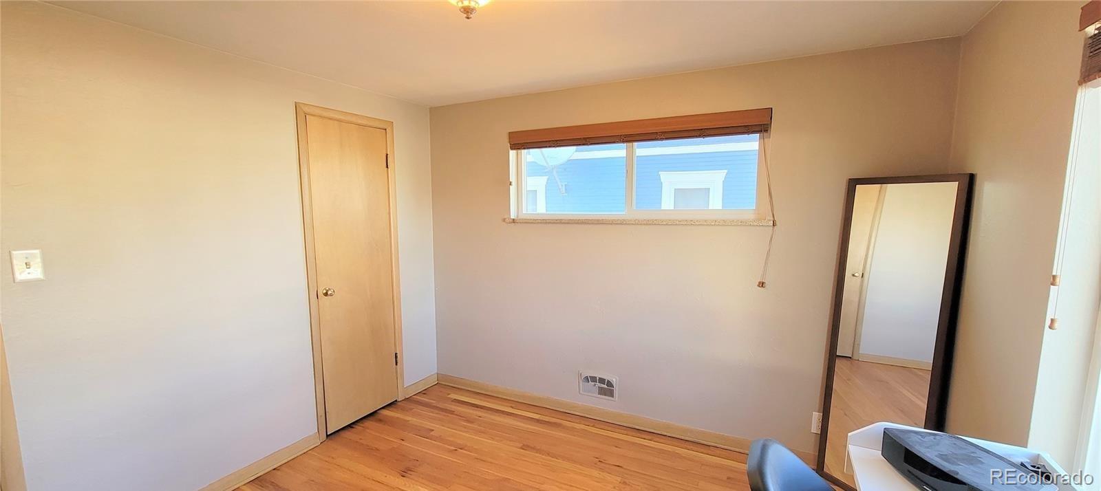 MLS Image #11 for 4901  grove street,denver, Colorado